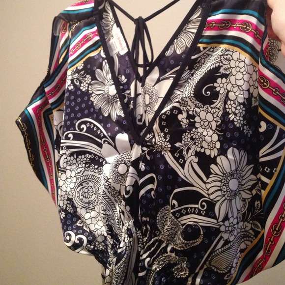 Beautiful shirt for work or a night on the town.