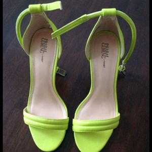 Reserved for @its_kari_style