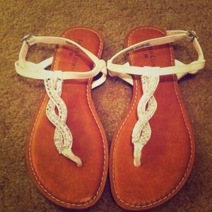 NWOT white sparkle sandals