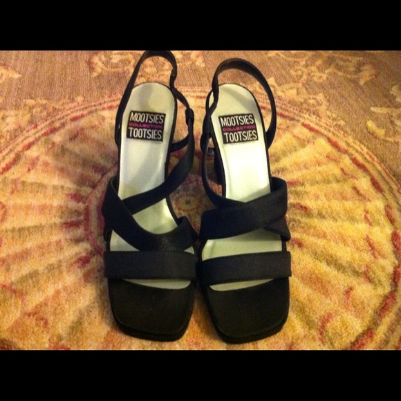 Black Open toe platform
