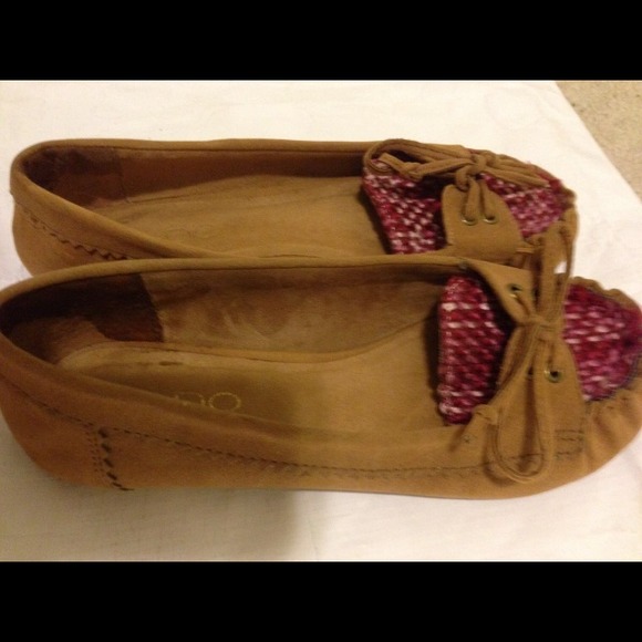 🎀ALDO moccasins 🎀 - Picture 2 of 2
