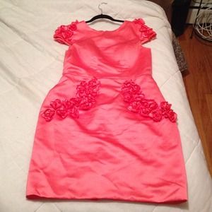 Satin Column Bateau Knee-length Cocktail Dress