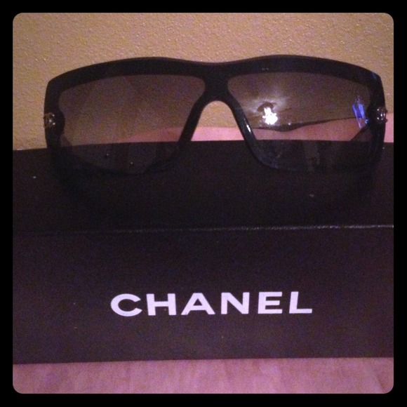 Chanel authentic sunglasses