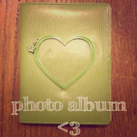 Green faux leather photo album 💚