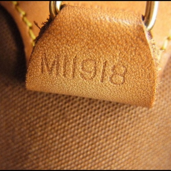 💯% Authentic LV Ellipse Sac-a-Dos backpack - Picture 3 of 4