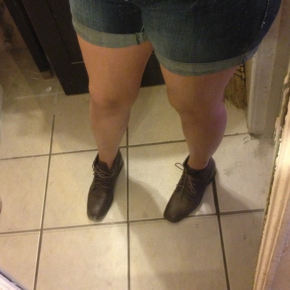 🌀🌀SOLD🌀🌀BROWN BOOTS👢🎀
