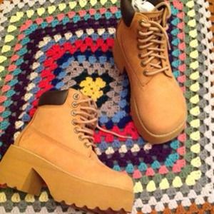 Phussy Timberland style Platform Boots