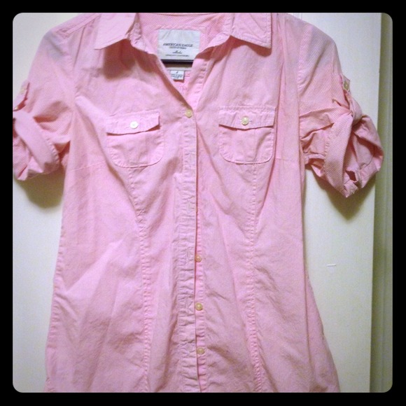 Pink short sleeve AE button up shirt