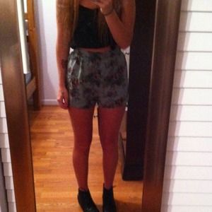 Floral high waist shorts