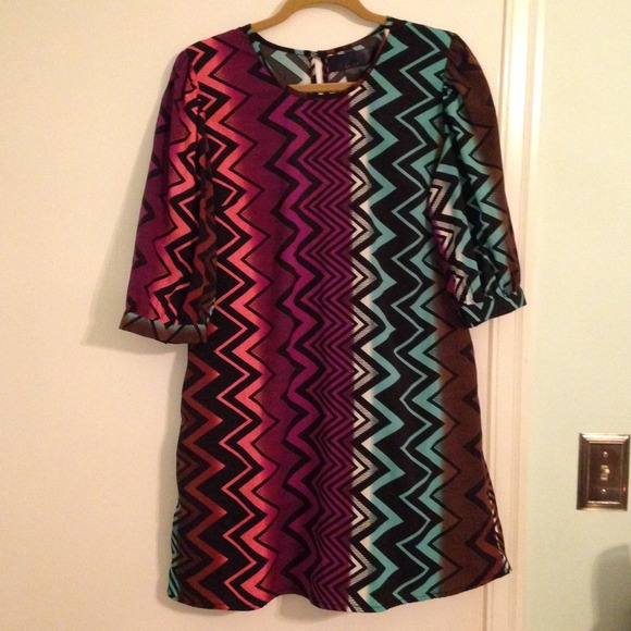 MULTICOLORED VERTICAL CHEVRON SHIFT DRESS