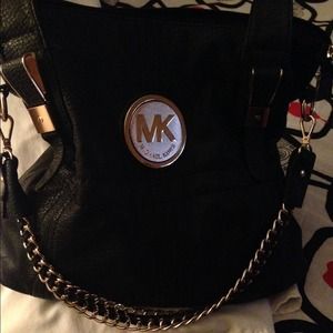 ❤️Black Leather Micheal Kors 💋