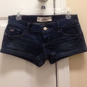 Hollister Jean Shorts Size 3 or Waist 26"