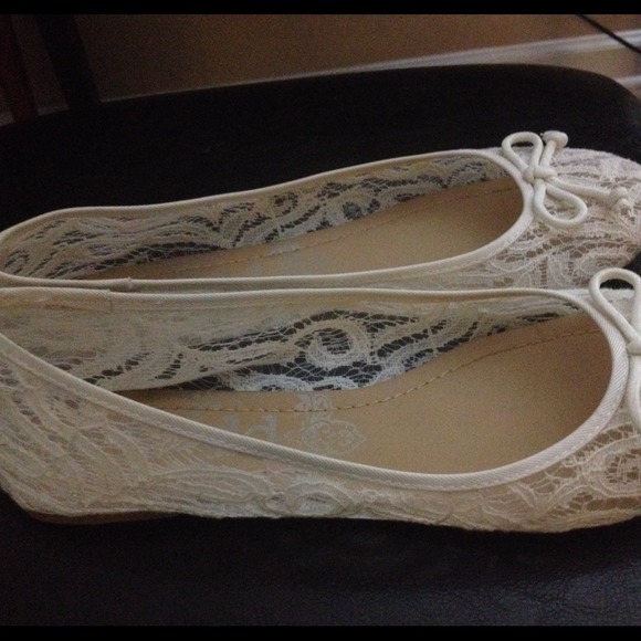 Very comfortable lace flats - Picture 1 of 2