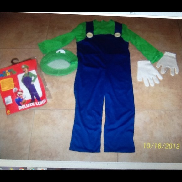 Luigi, Halloween costume!