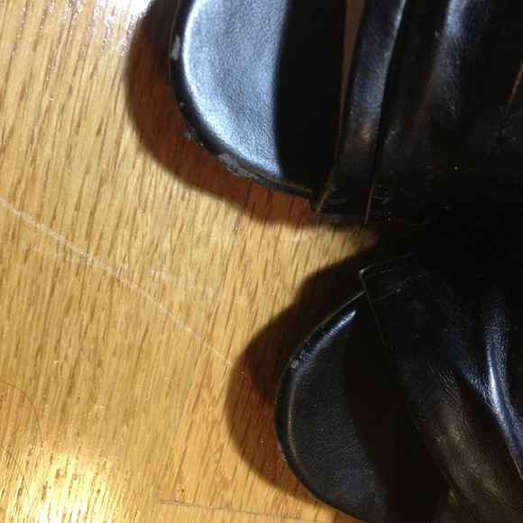 Sexy/Edgy Black Heels!! - Picture 3 of 4