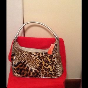 Purse,brand new,for geesans bundle.