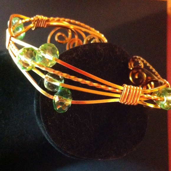 381 Austrian Crystal and gold plated wire cuff