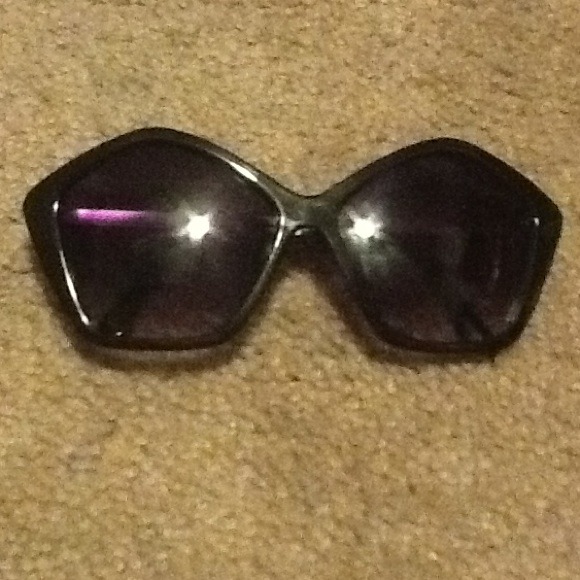 Black sunglasses