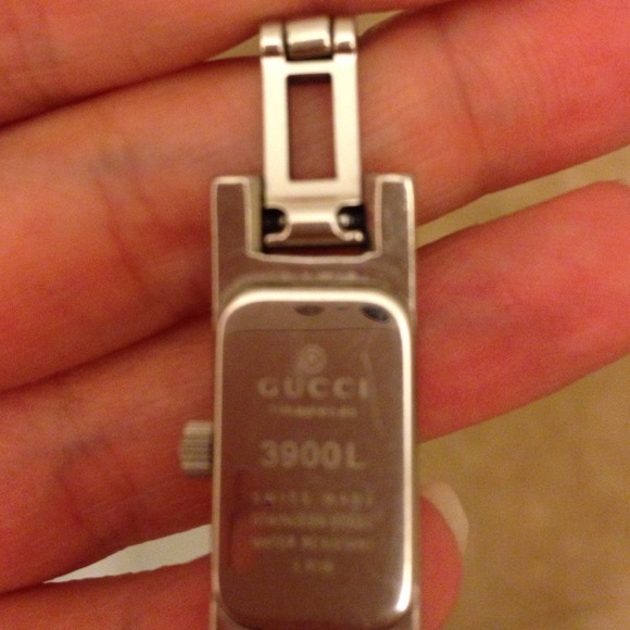 Gucci 3900L Mother of Pearl & Diamond Watch