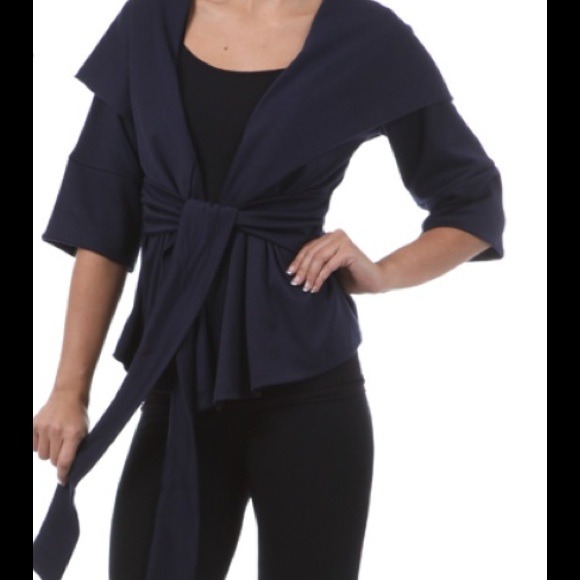 Navy cardigan with Tiea