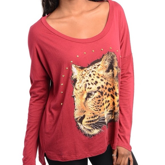 Tops - Burgundy Leopard print top