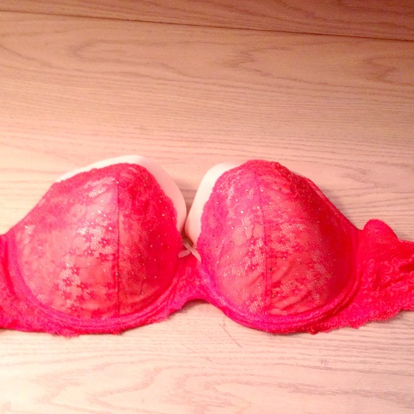 38 DDD dream angels bra by Victoria secret!