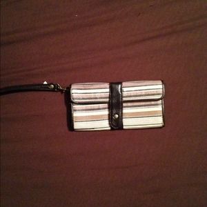 Wallet/wristlet