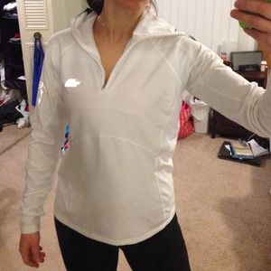The North Face Tops - The north face pull over The North Face Tops - The north face pull over