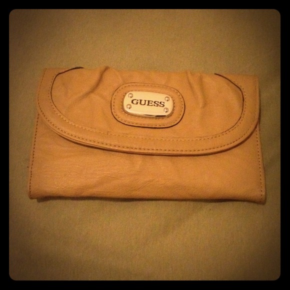 Guess wallet