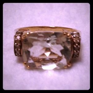 Sz 7 10K YG Green Amethyst & Diamond Ring