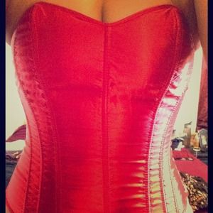 ❤😍❤😍❤RED SATIN CORSET😍❤😍❤😍