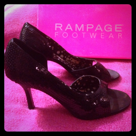 Sequined open toed pumps