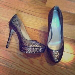 Nine West Fortonight Bronze Sparkly Heels Size 7.5