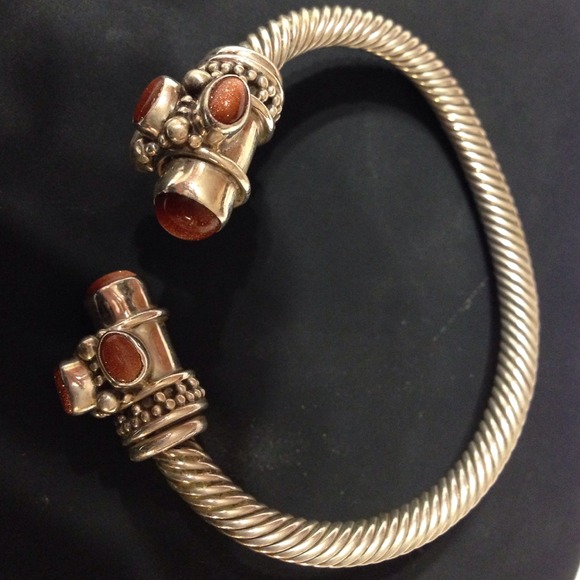 Bracelet - Picture 2 of 4