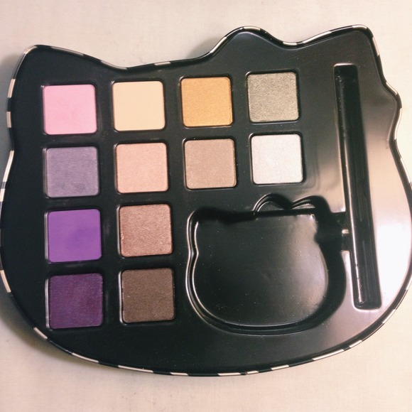 Hello Kitty Make-up Set - Picture 3 of 4