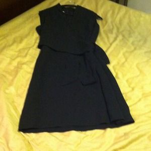 Black sleeveless dress