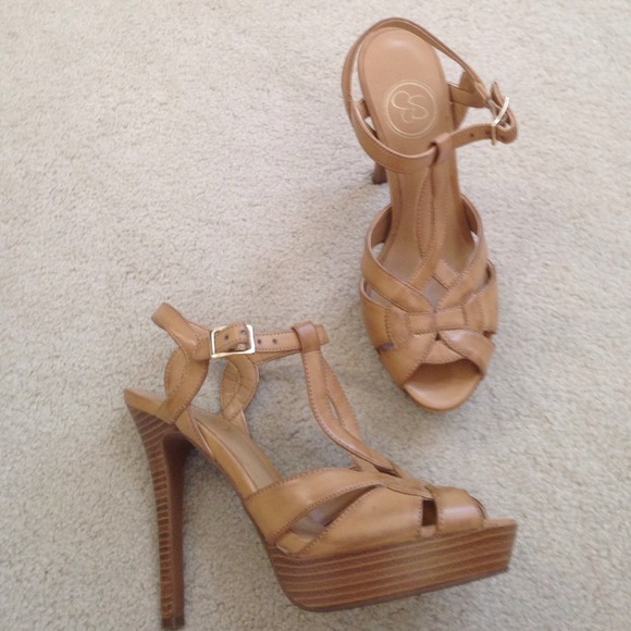 Jessica Simpson Shoes - Jessica Simpson heels. Only worn once.