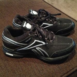 🚫Reserved for @perkyperkins Easy Tone Sneakers