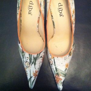 Unique Pumps