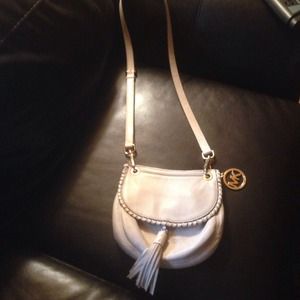 💯Authentic Ivory MK cross body bag