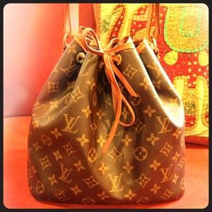 *Reserved* Authentic Louis Vuitton Petite Noe