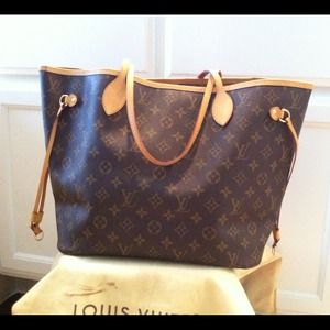 💢SOLD ANOTHER SITE💢Authentic LV Neverfull MM