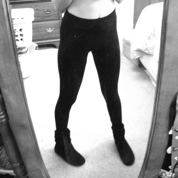 Black leggings