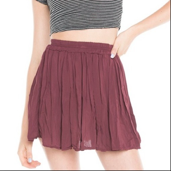 ✨REDUCED✨ NWOT Maroon Brandy Melville Skirt