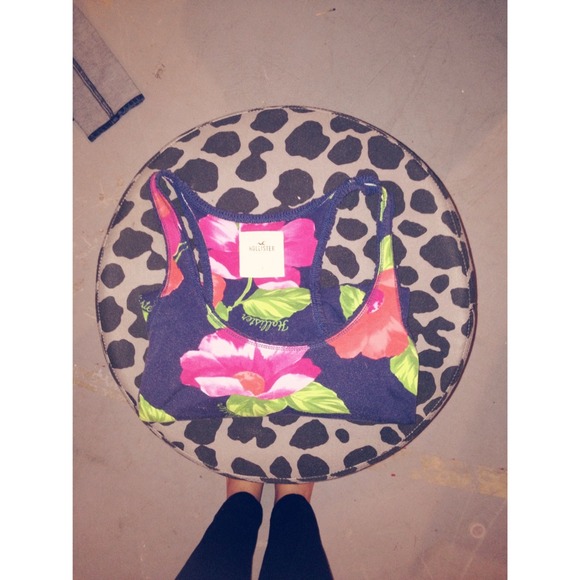 Racer Back Floral Tank Top - Picture 2 of 2