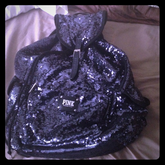 PINK Victoria's Secret Handbags - Reduced ⭐️⭐️⭐️⭐️