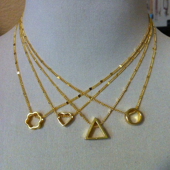 Basic Geometry Pendant Necklace - Gold - Picture 2 of 4