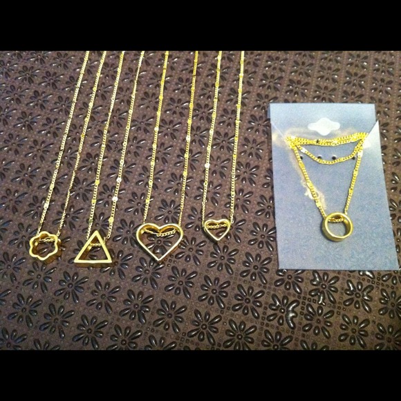 Basic Geometry Pendant Necklace - Gold - Picture 4 of 4