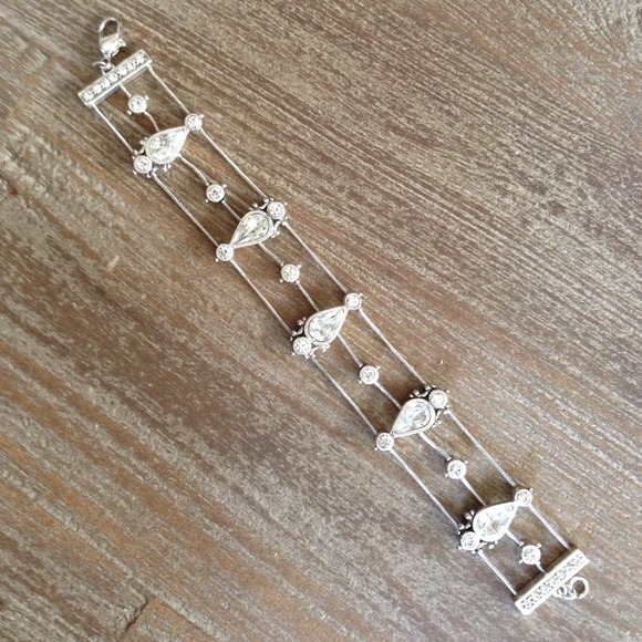 ⭐️Delicate and beautiful rhinestone bracelet