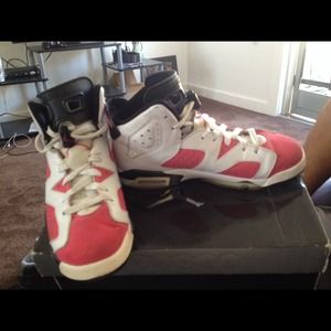 Jordan ret. pink, black, white still have box!